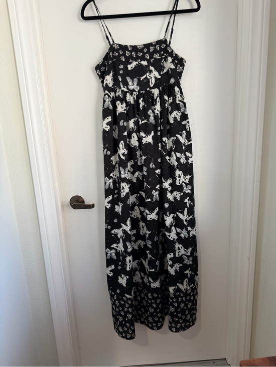 TCEC Dresses & Skirts - TCEC Black and White Floral Maxi Dress